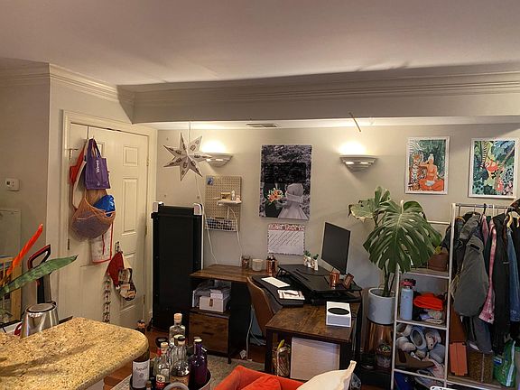 5th image of 1219 Oronoco St #201