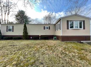 97 Cynthia Cir, Seabrook, NH 03874