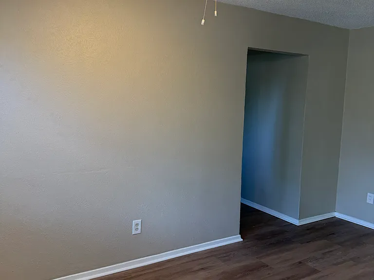4871 Bedford Dr — Photo 7