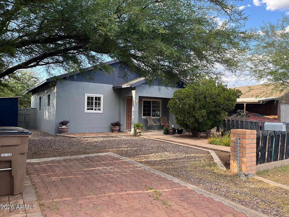 1st image of 920 E 19th Street