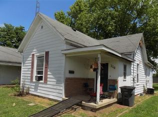 110 E 18th St, Connersville, IN 47331