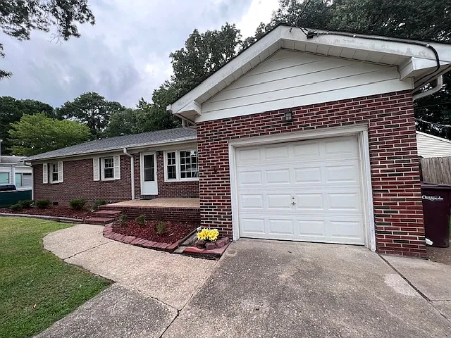 2212 Ferndale Rd