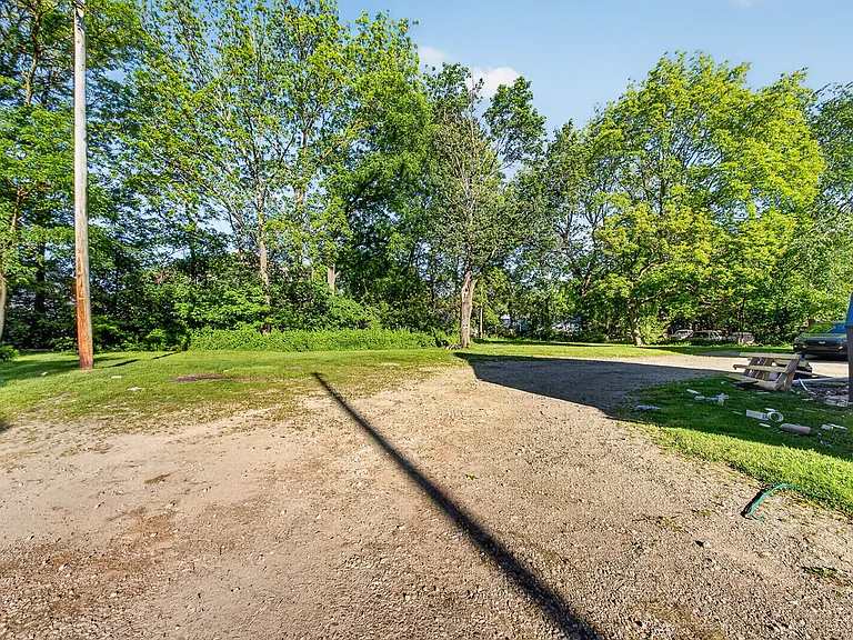 511 Brown St — Photo 39