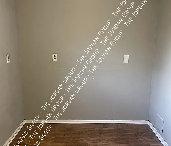 243 Wiley St — Photo 5