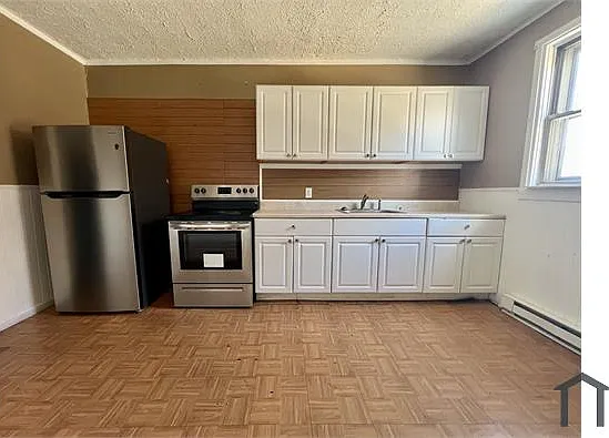 4584 G St — Photo 7