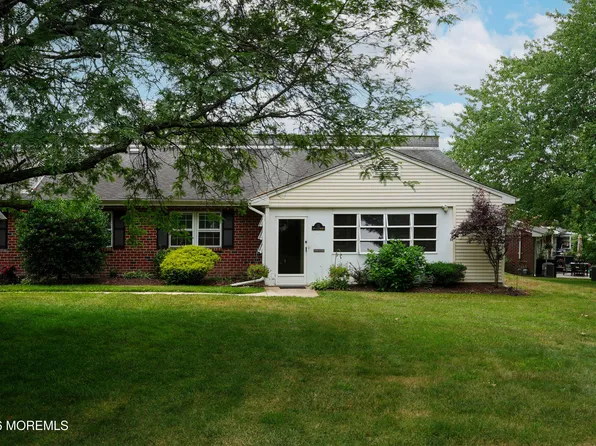 13 River Edge Drive, Brick, NJ 08724