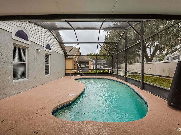 826 Brightview Dr — Photo 14