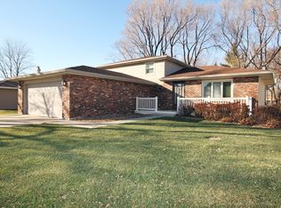 459 W John Casey Rd, Bourbonnais, IL 60914