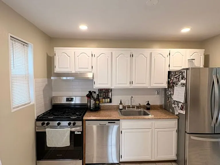 13520 Grenoble Dr — Photo 8