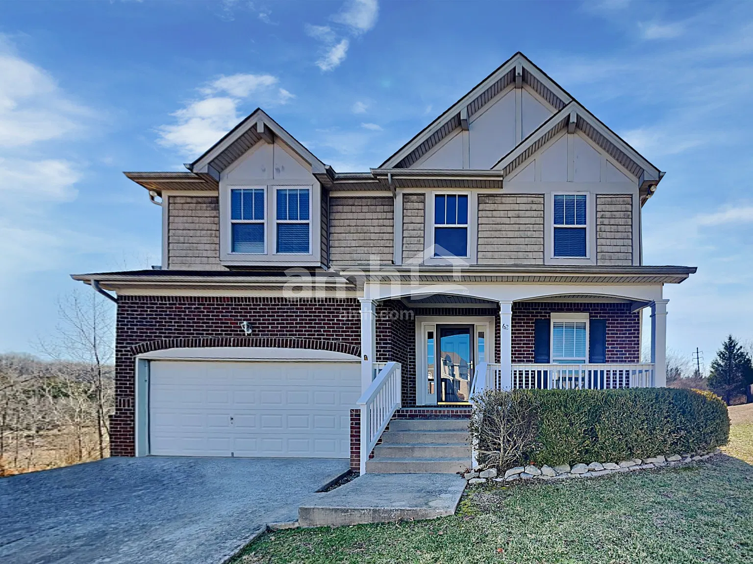 3 bed, 2.5 bath, 1988 sqft, $2,500 — Photo 1