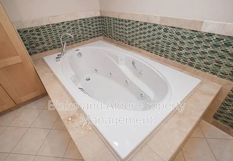 4330 SW Council Crest Dr #B — Photo 11