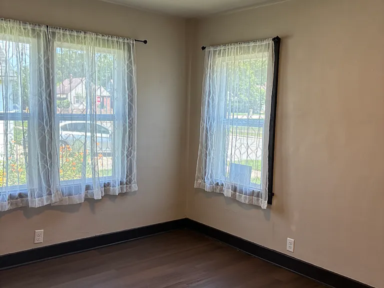 719 Goodland Ave — Photo 5