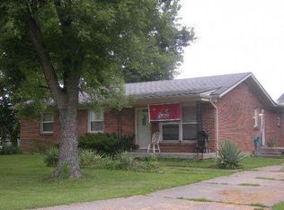 6401 Riverdale Rd, Louisville, KY 40272