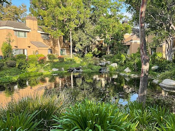 4th image of 16951 Millpond Ln Unit 52