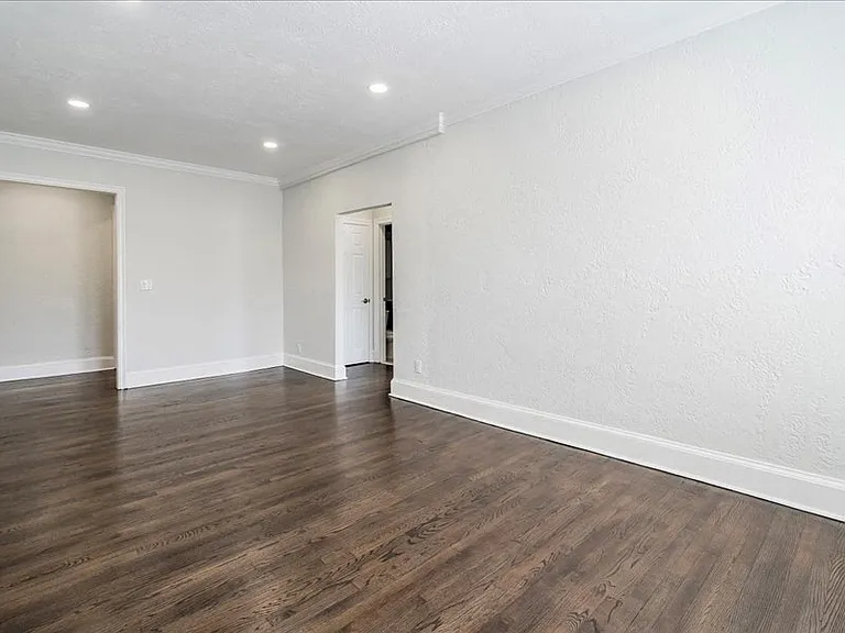 510 Millburn Avenue Apartments — Photo 12