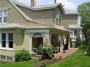 204 Gladstone Rd, Pittsburgh, PA 15217