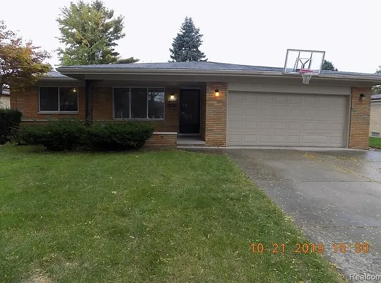 30257 Dell Ln — Photo 1