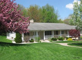72 Oak St, Windber, PA 15963