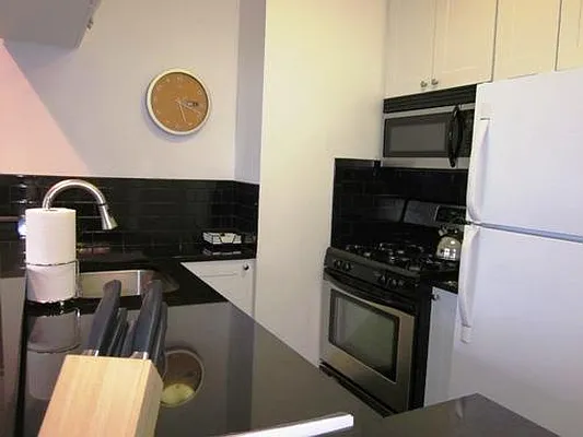 Rented by BSD Realty Worldwide Inc | media 17