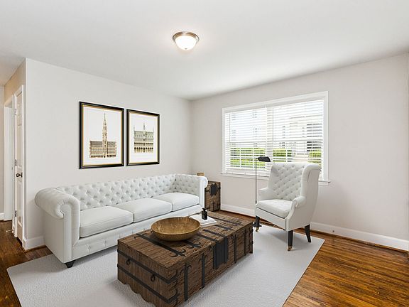 2nd image of 110 Hickory Hill Ct #969e54e40