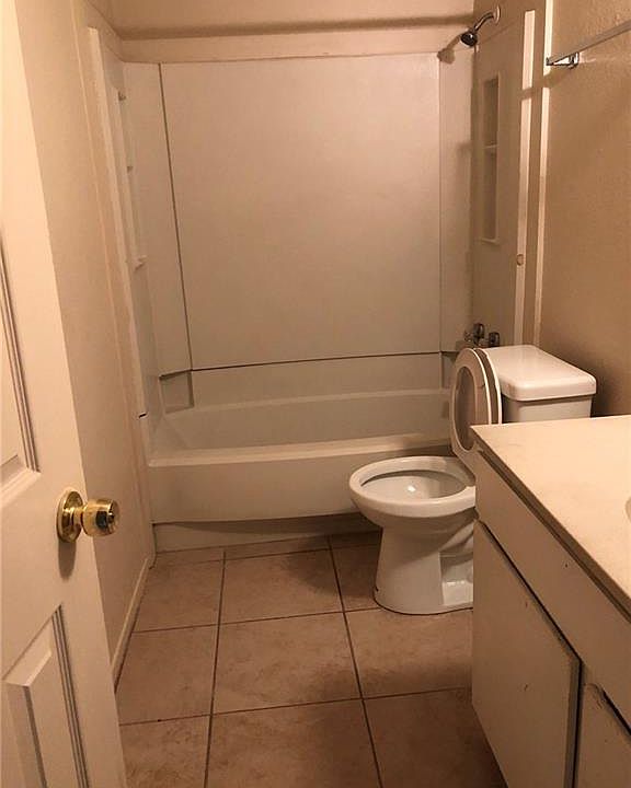 1st image of 900 Sirocco Dr #A