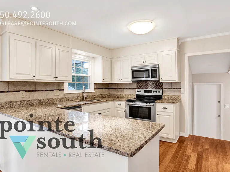 8868 Burning Tree Rd — Photo 19