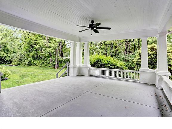 5th image of 889 Lawrenceville Rd