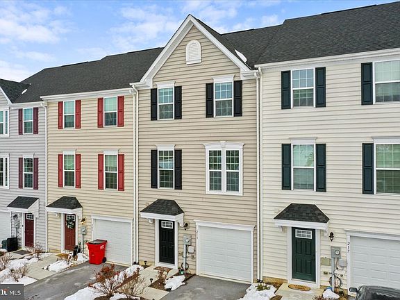 4th image of 213 Montreal Way