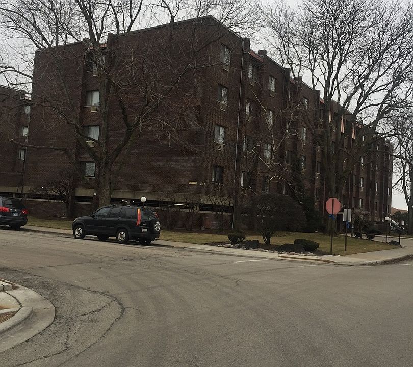 1st image of 8455 W Leland Ave Unit 313