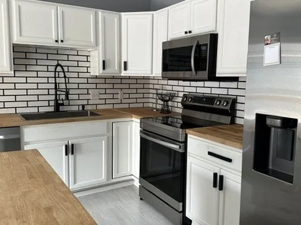 13664 Fire Creek Trail Dr, Eagle River, AK 99577