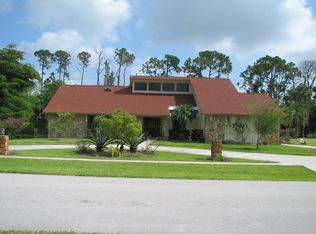 12091 Old Country Rd N, Wellington, FL 33414