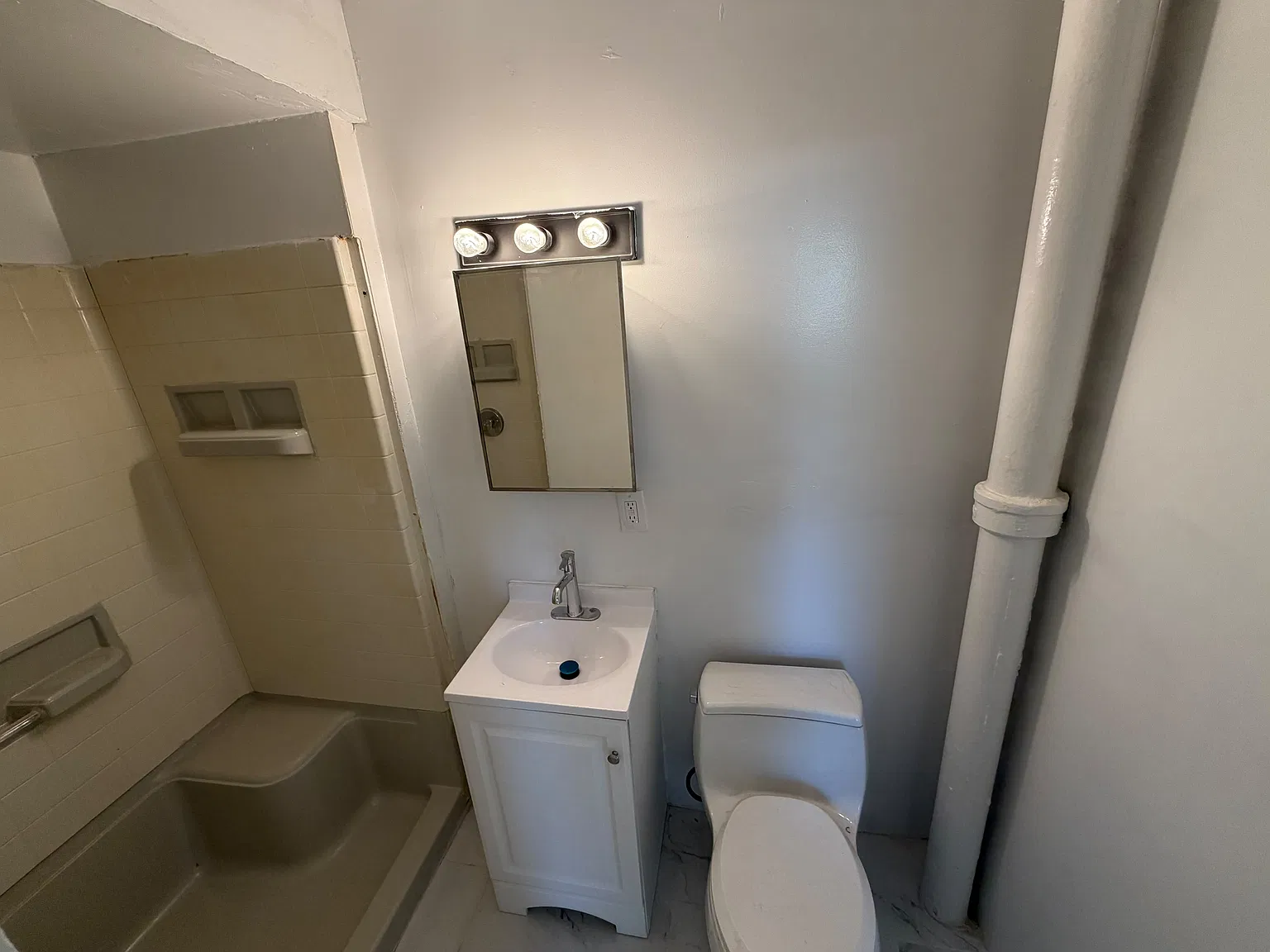 2 bed, 800 sqft, $950 — Photo 4