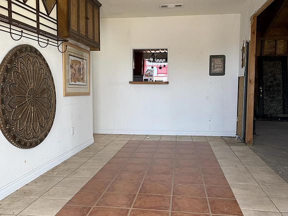 5th image of 13861 E Avenue G6