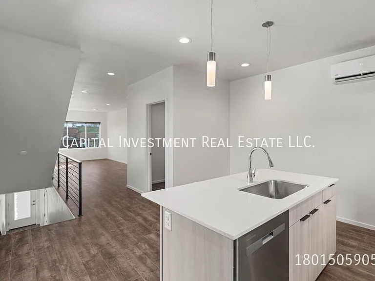 1689 S West Temple St #102 — Photo 6