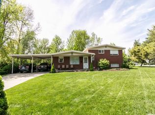 5392 S Woodcrest Dr, Holladay, UT 84117