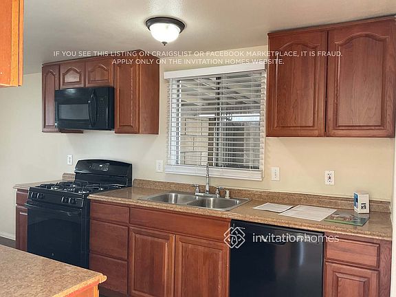 5th image of 17002 E Bellbrook St