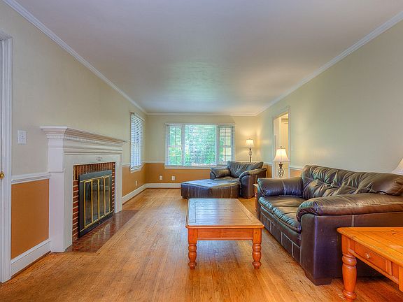 2nd image of 3635 Sunrise Ave NW