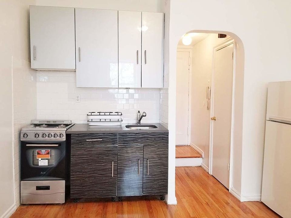 1st image of 784 4th Ave #2RR