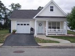 914 Etna Cir, Mc Kees Rocks, PA 15136