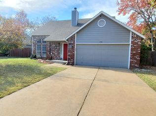 1908 S Hemlock Ave W, Broken Arrow, OK 74012