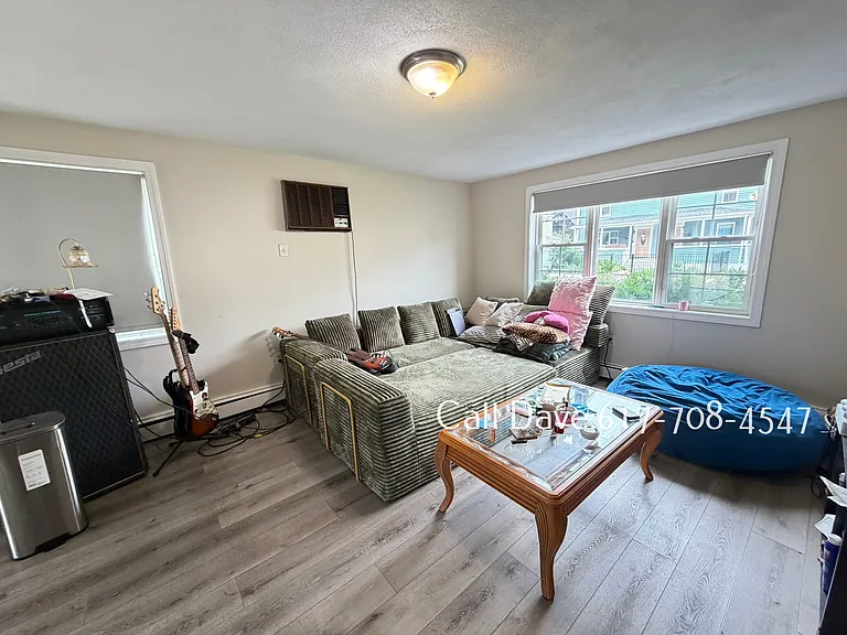 33 Adamson St #1 — Photo 3