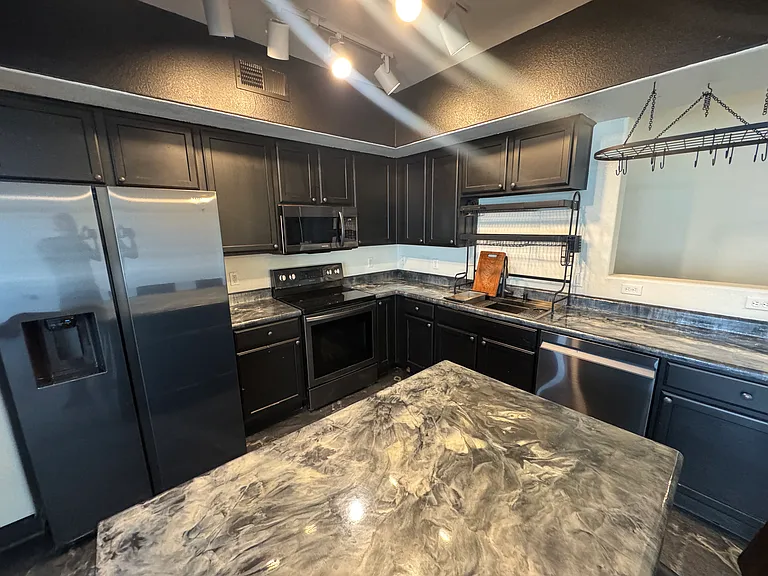 2402 E 5th St #1553 — Photo 10