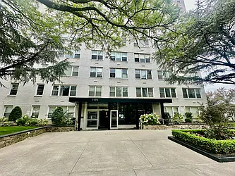 1170 Ocean Parkway, #9A