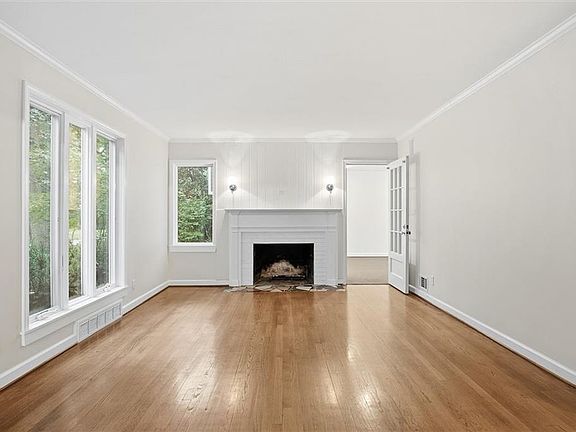 3rd image of 4124 Brookridge Dr