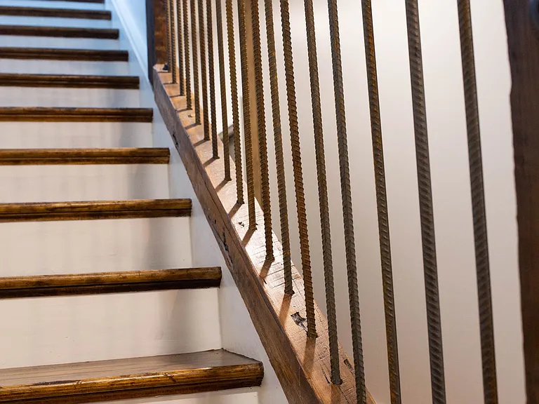 2nd floor stairway