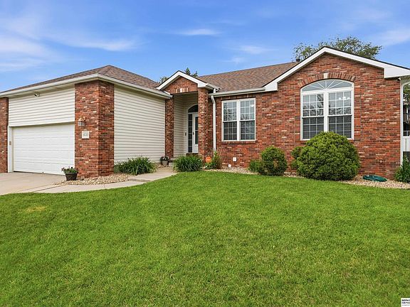 2nd image of 8233 Mackenzie Rd