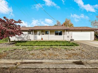 295 W B St, Lebanon, OR 97355