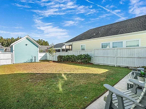 654 Blueway Ave — Photo 19
