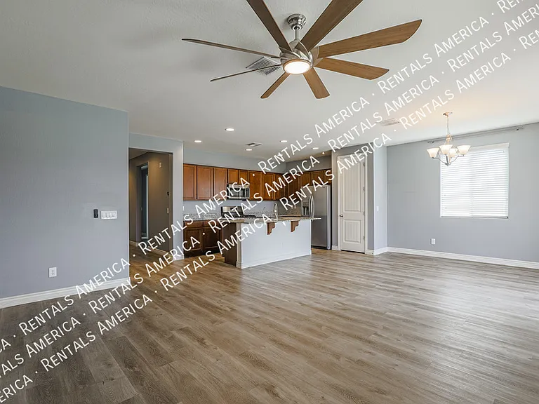 4217 W Winston Dr — Photo 8