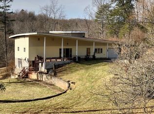 1922 Ripley Rd, Spencer, WV 25276